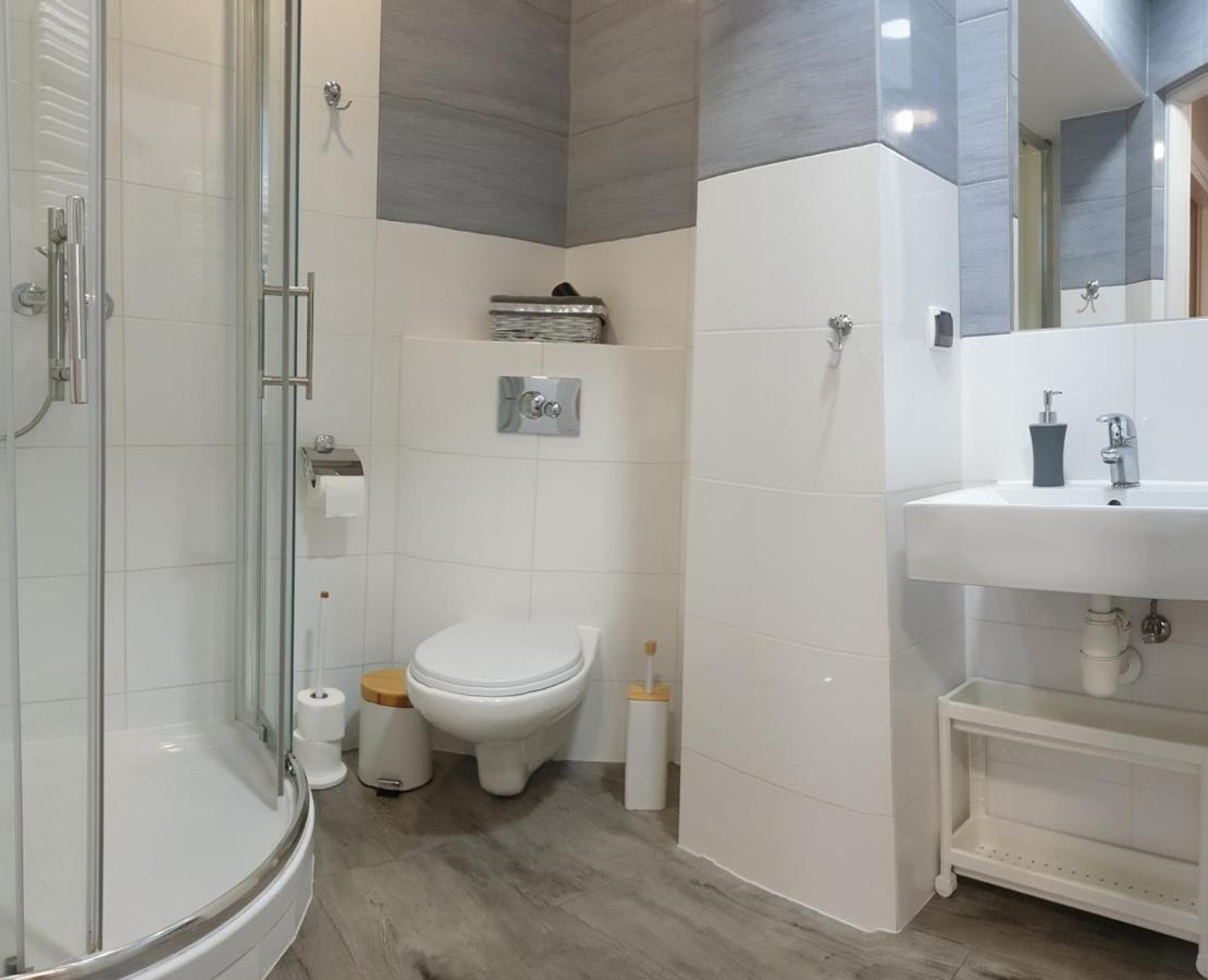 Palac Tatrzanski Apartament Tatry บุโควินา ทัตซานสกา ภายนอก รูปภาพ